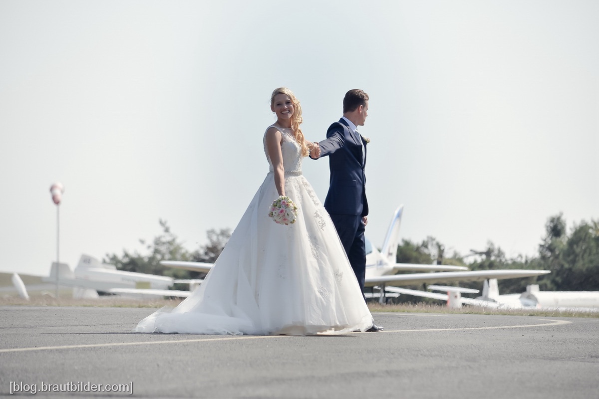 Hochzeitsfotograf Hotel Ehrenbürg - Brautpaar am Walberla Hochzeitsfotograf Hotel Ehrenbürg - Brautpaar am Walberla