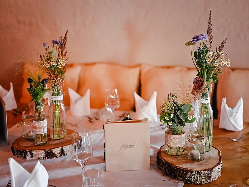 Tischdeko im Landgasthof Meier für Ihre Hochzeit – Hochzeitsfotograf Meier Hilzhofen