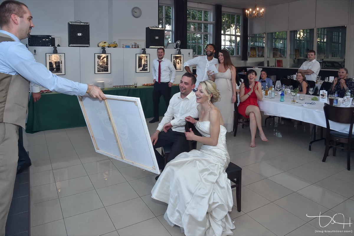 Hochzeit im Merks Motor Museum - zwischen den Exponaten Hochzeit im Merks Motor Museum - zwischen den Exponaten