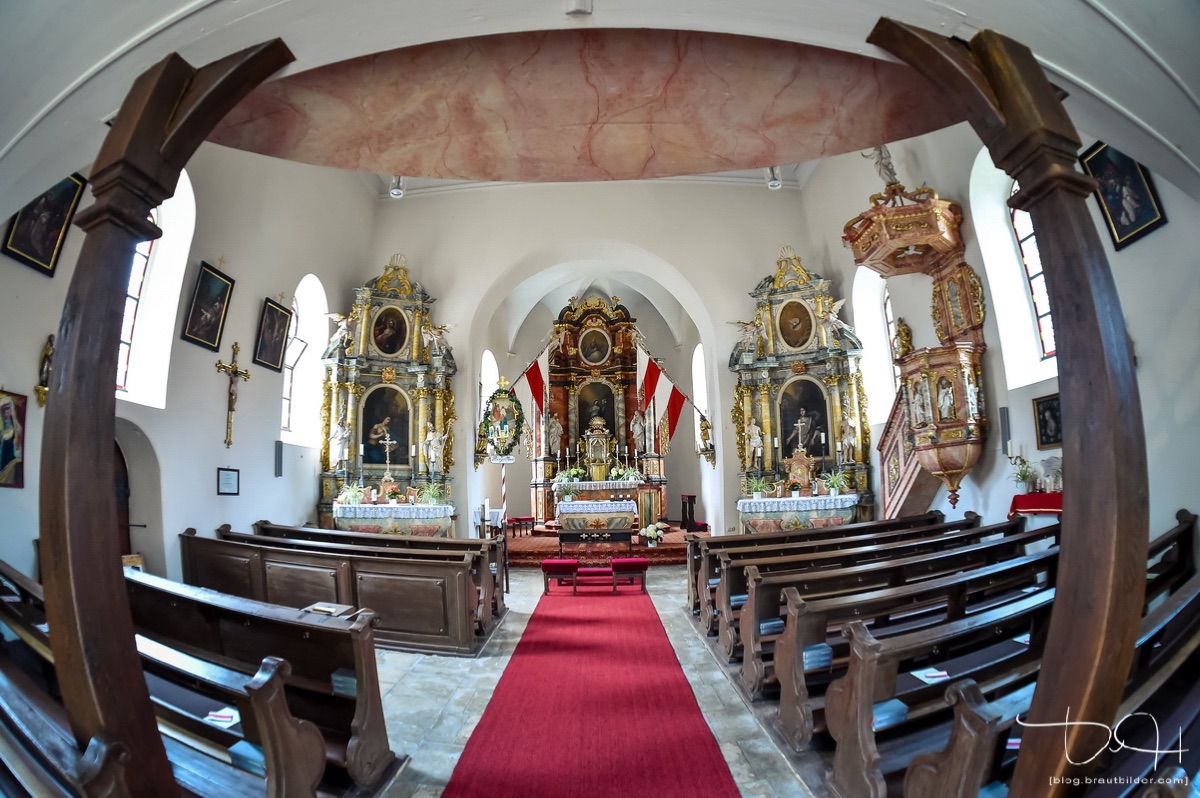 Schloss Burgellern - barocke Magdalena-Katharina-Kirche Schloss Burgellern - barocke Magdalena-Katharina-Kirche